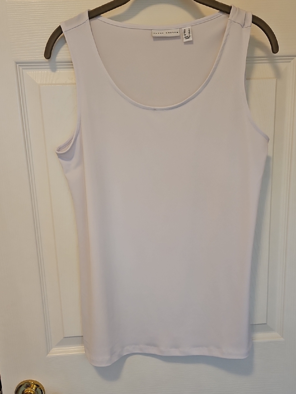 Susan Graver White Scoop Neck Shell